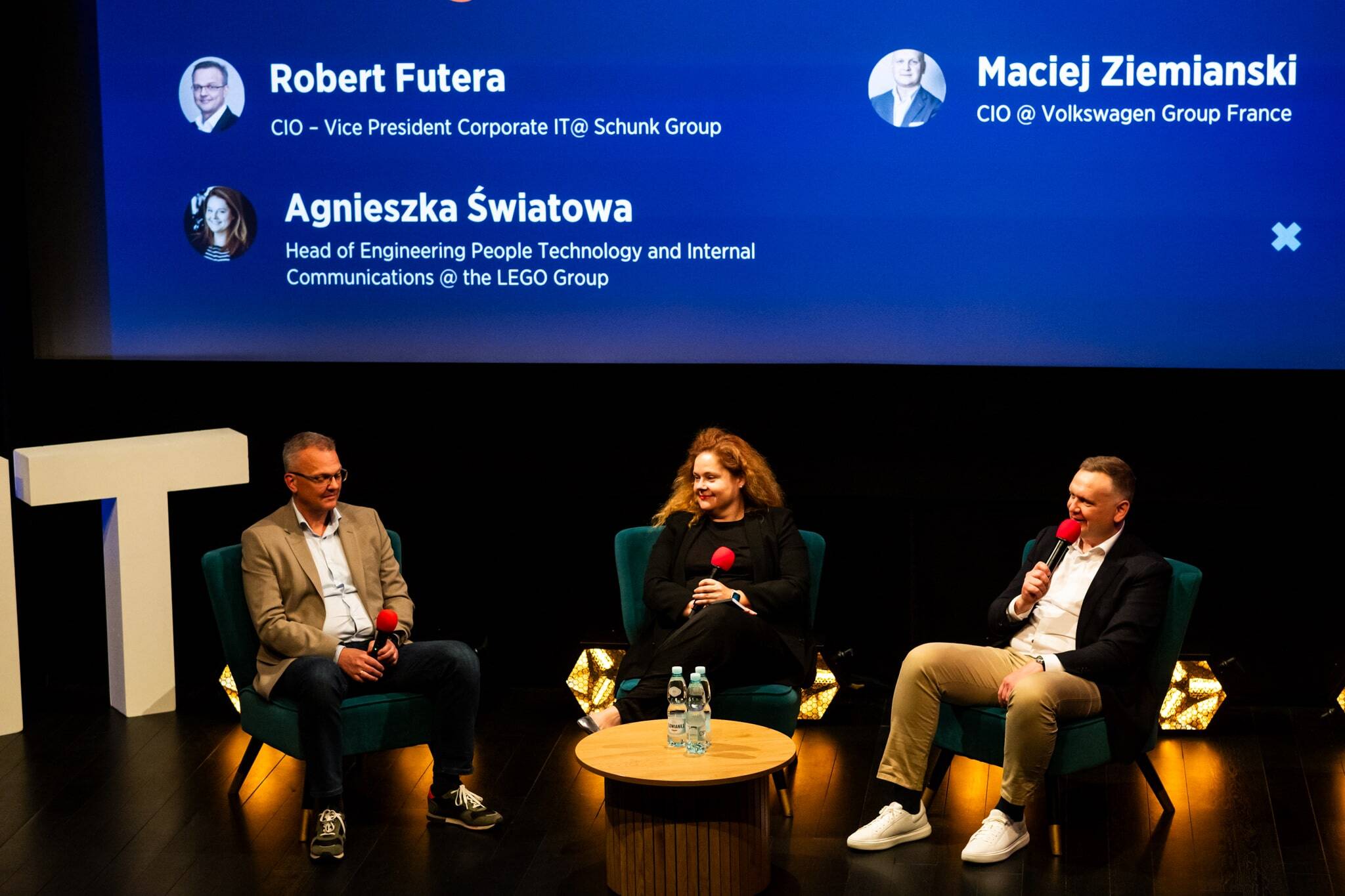 19.06_Stage_WEB 124-itmt 15