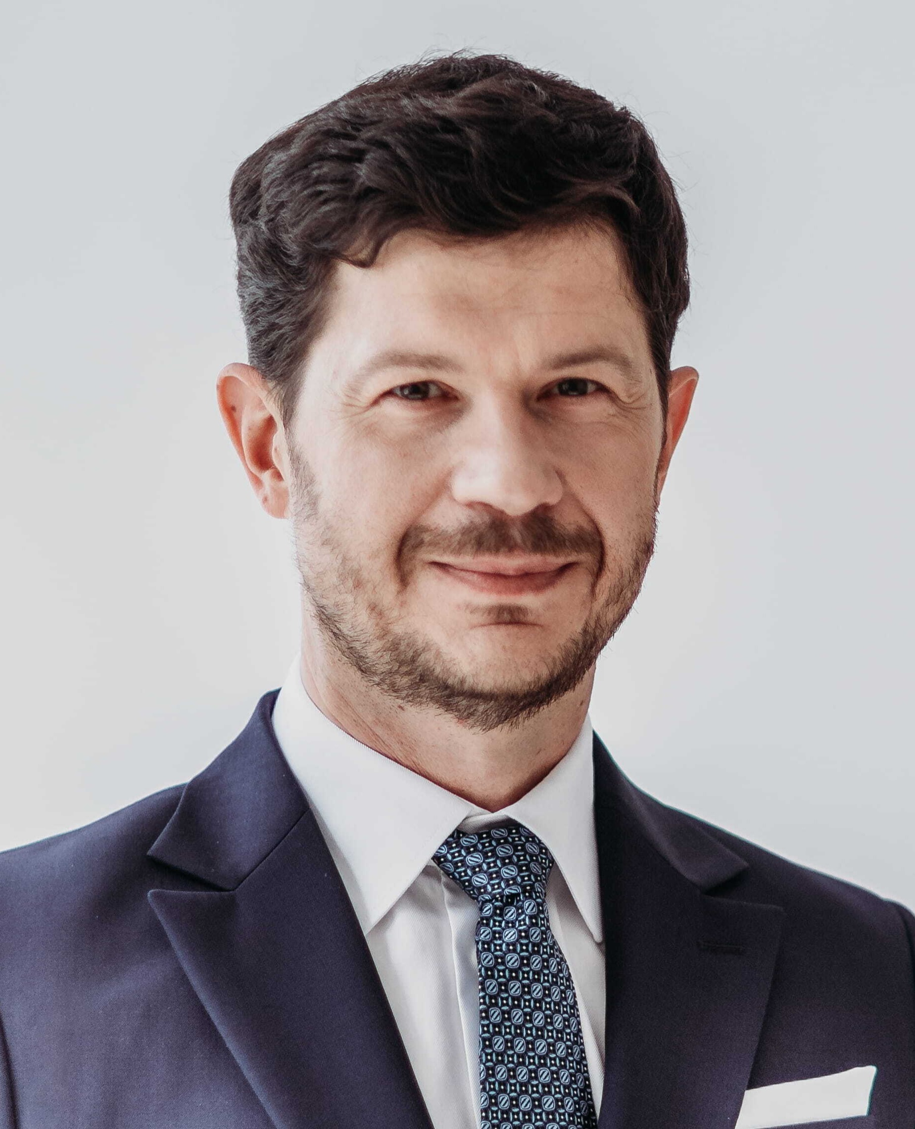 Marcin Kuśmierz</h3><p>CEO @ Allegro</p>
