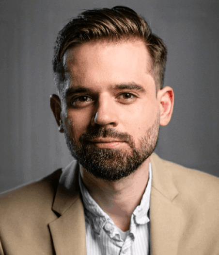 Dr Maciej Kawecki</h3><p>Director of the Innovation Center @ WSB Merito University | President of the Lem Institute | Technology popularizer, science journalist</>